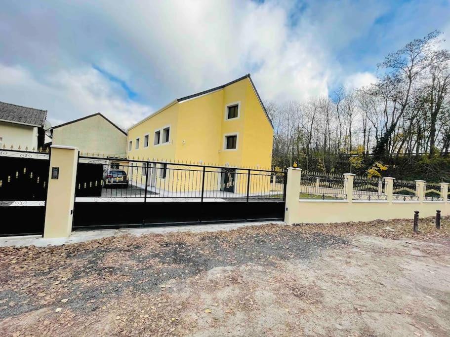 Masion Belle Vue Sarcelles Exterior foto